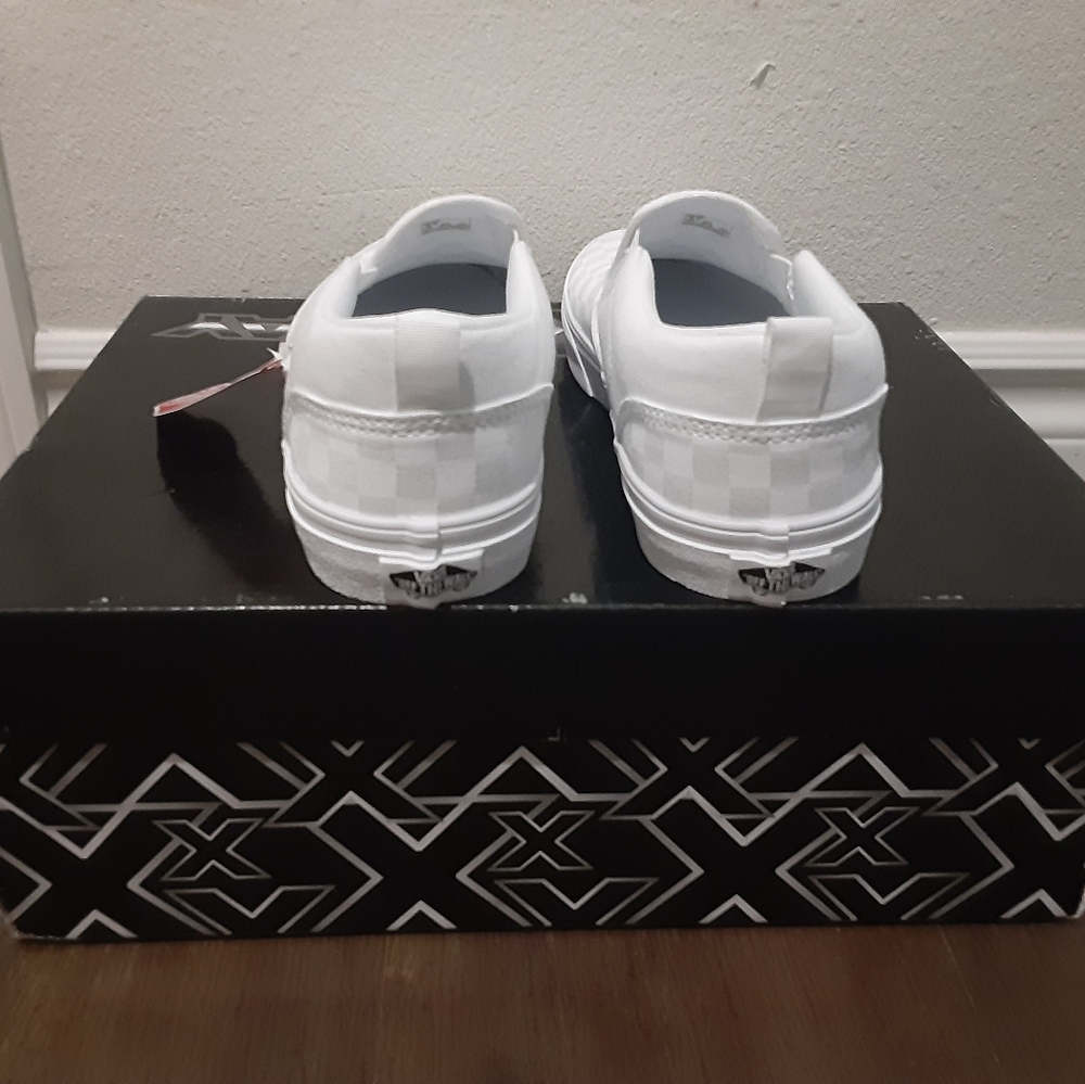 Vans - Picture 4 of 4